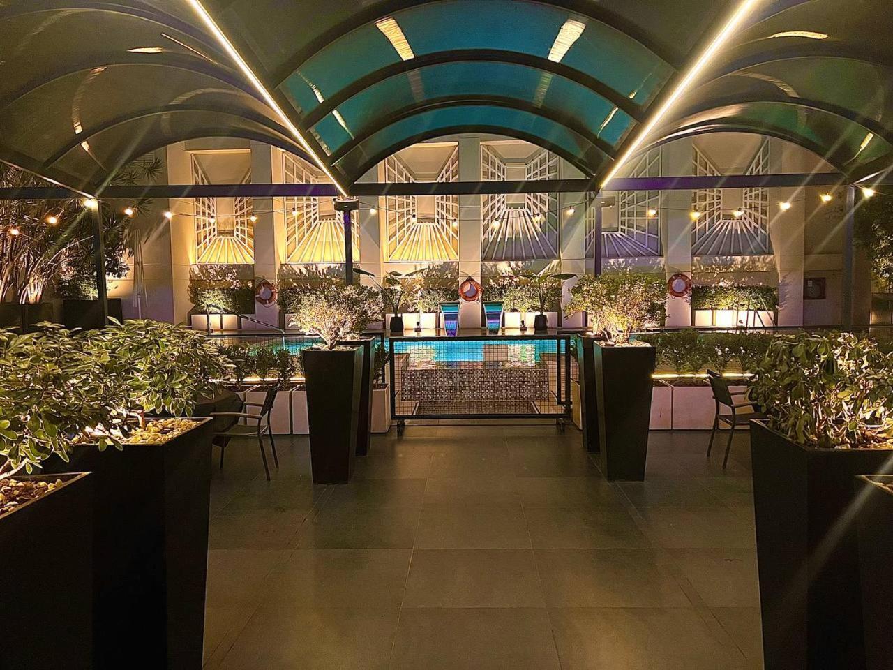 Regal Pacific Puerto Madero Otel Buenos Aires Dış mekan fotoğraf The interior of the restaurant
