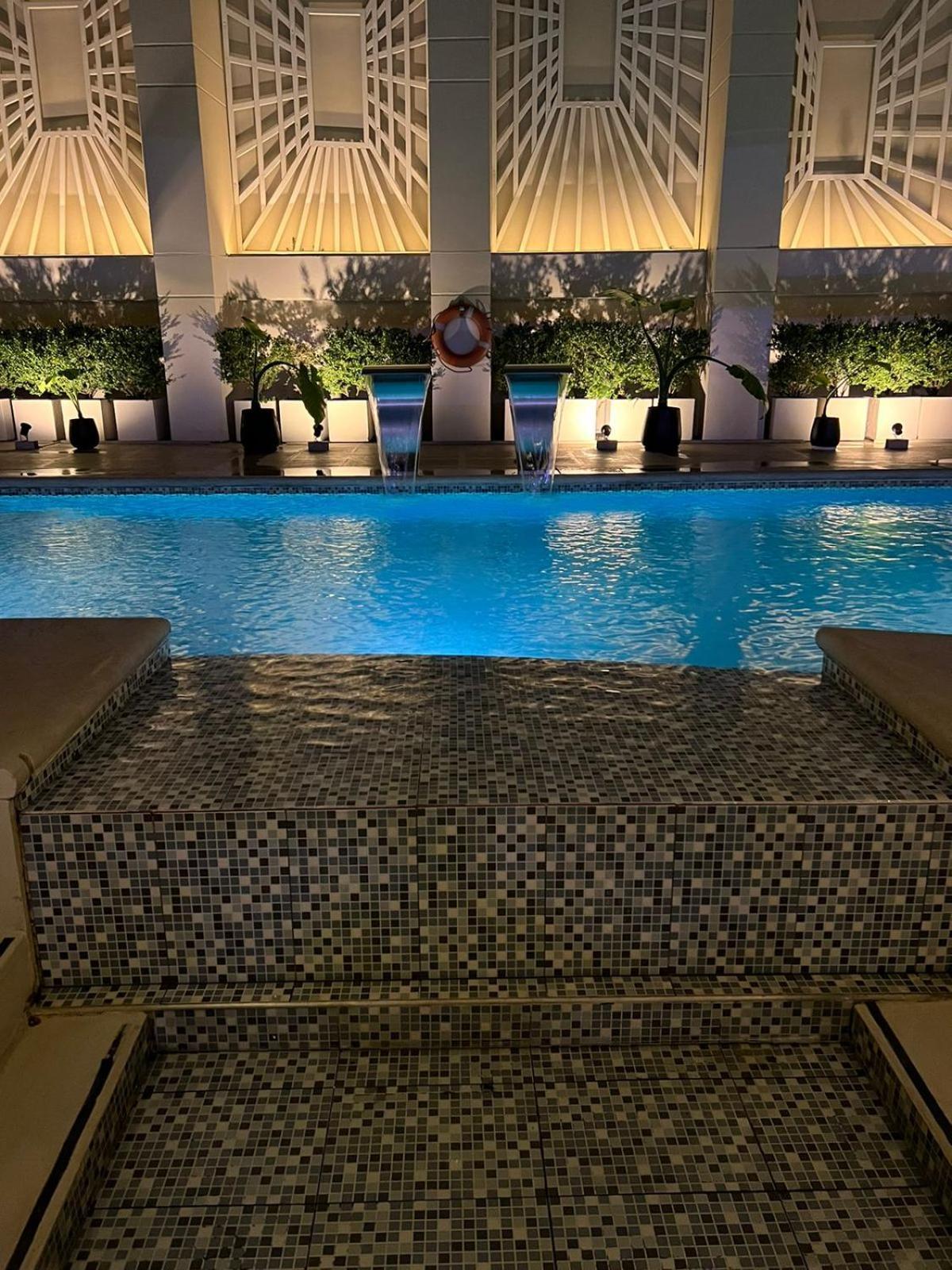 Regal Pacific Puerto Madero Otel Buenos Aires Dış mekan fotoğraf The pool at the hotel